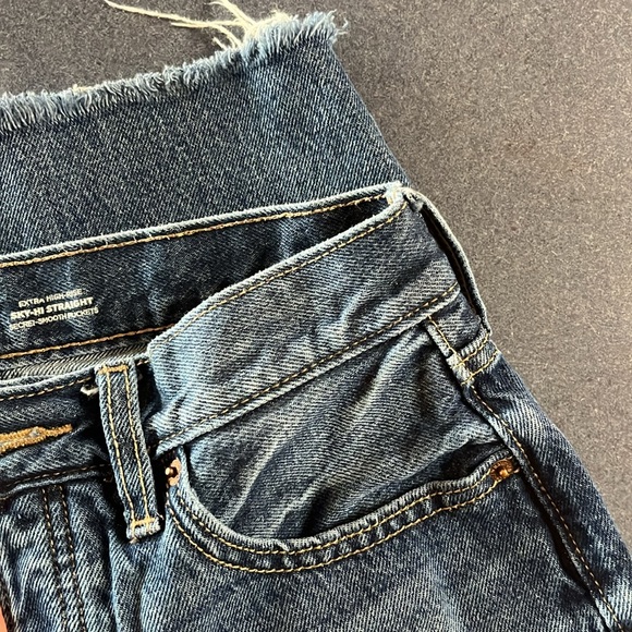 Old navy jeans - Picture 5 of 7